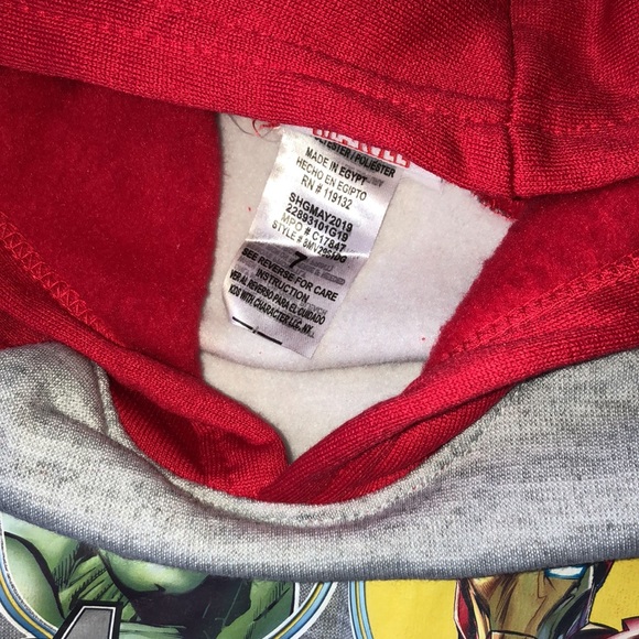 🧜🏼‍♀️3 for $15 item!🧜🏼‍♀️ avengers hoody - Picture 3 of 3